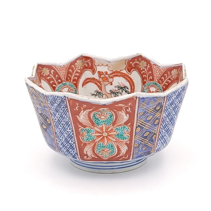 Imari Tulip Shape Small Bowl, Japan, 19th century