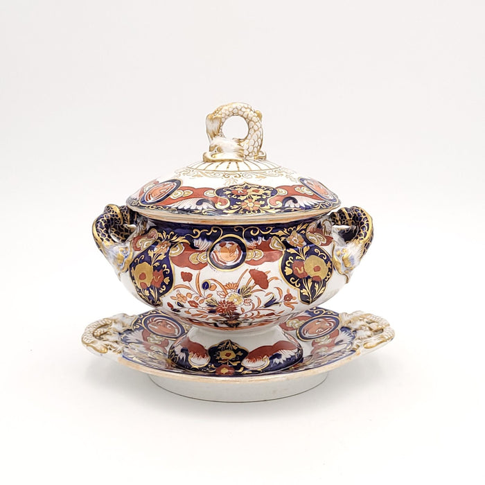 Mason's Ironstone "Fence and Vase" Sauce Tureen, England circa 1830s