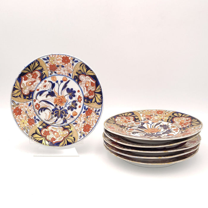 Set of Six Coalport Imari Dinner Plates, circa 1820