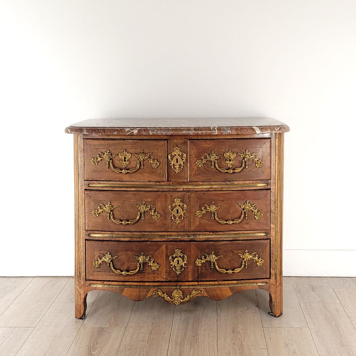 Régence–Louis XV Rosewood Commode, France circa 1740