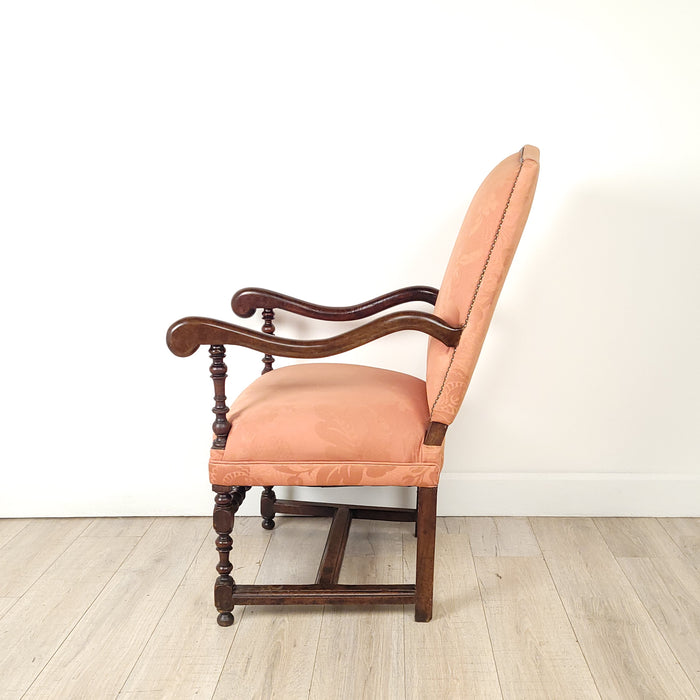 Pair of Similar Baroque Upholstered Armchairs in Walnut, France or Italy, Early 18th Century