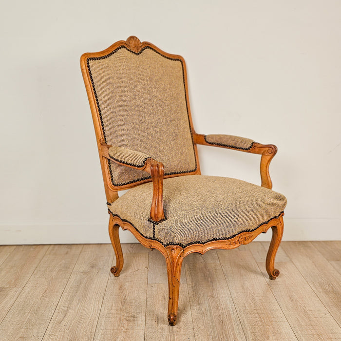 Pair of 19th Century Italian Carved Wooden Chairs in Transitional Style