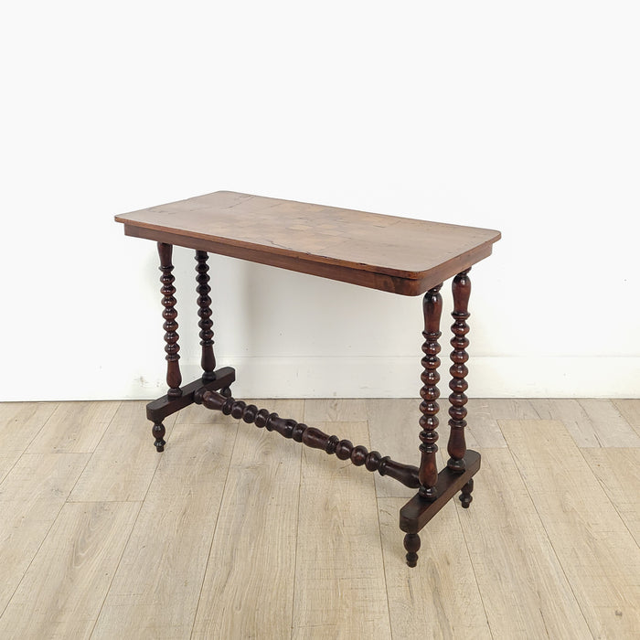 Victorian Sofa/Game Table in Walnut with Inlaid Game Board, England circa 1860